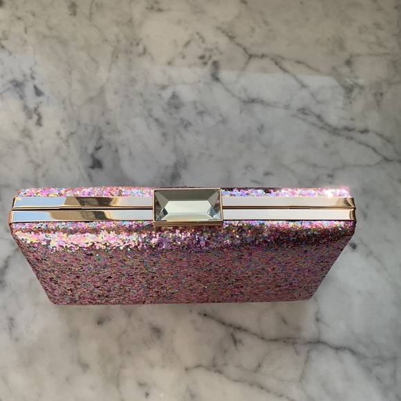 NINA Shoes metallic clutch - Picture 2 of 4
